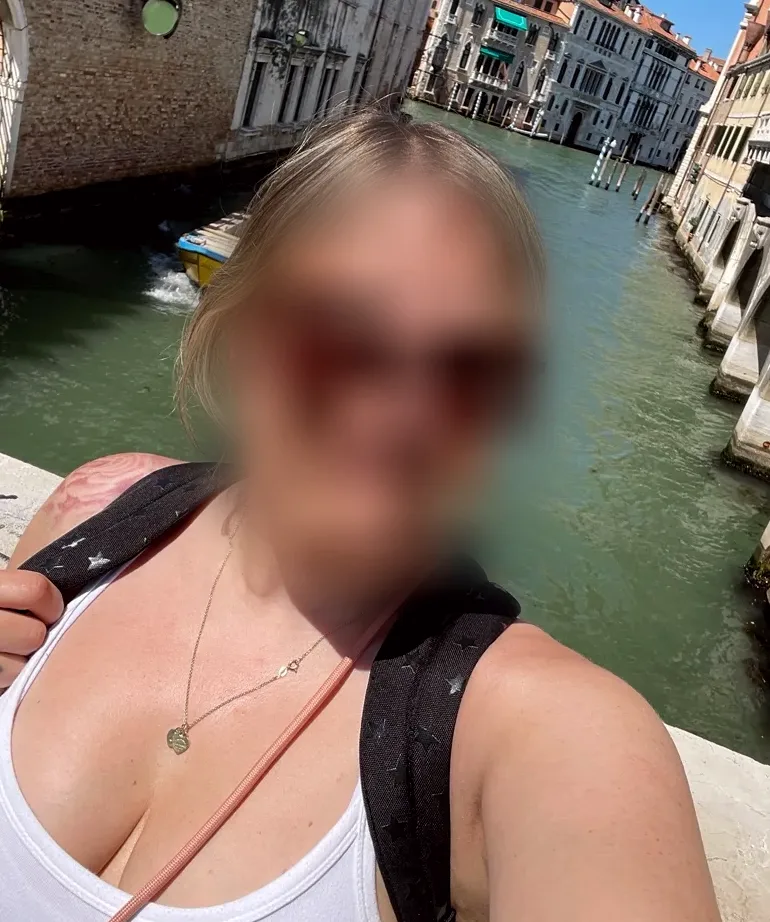 Christina, 36