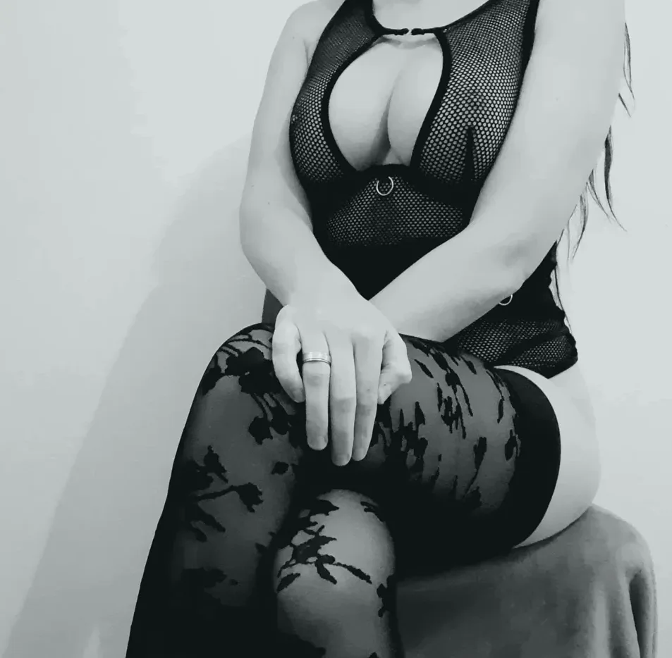 Elisa, 34