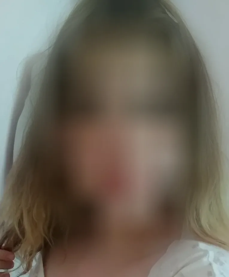 Katrin, 28