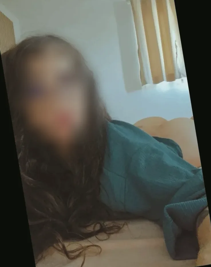 Larissa, 34